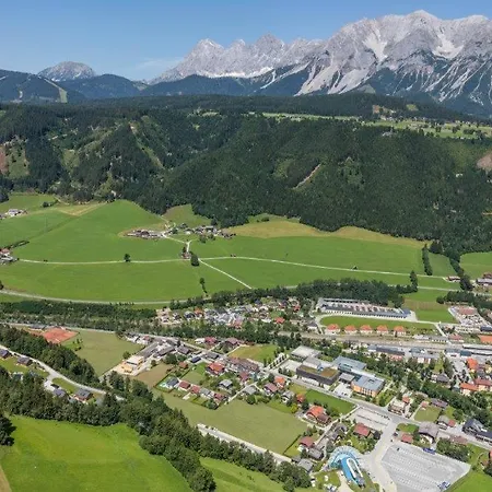 Huettendorf Alpstuga *