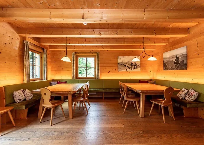 Chalet Huettendorf Schladming